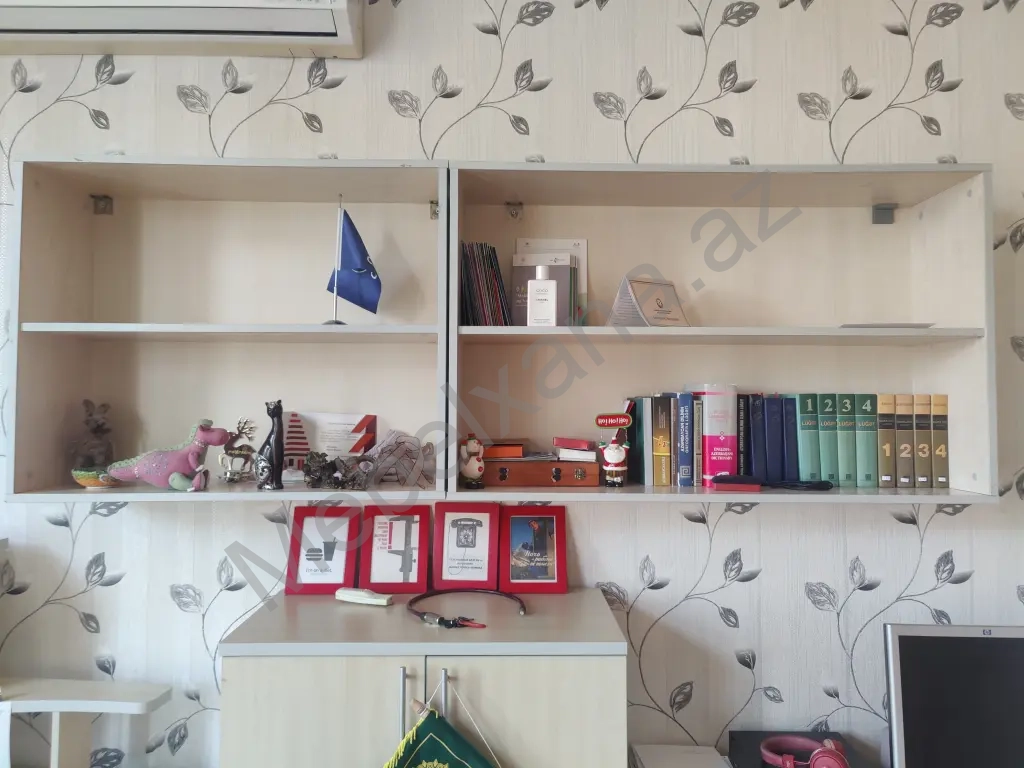 Ofis üçün mebel dəsti – açıq ağ palıd rəngində