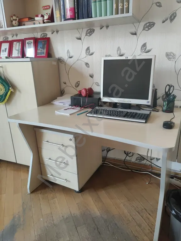 Ofis üçün mebel dəsti – açıq ağ palıd rəngində